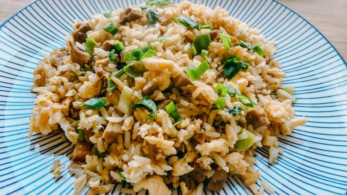 Gluten free fried rice with Chinese-style ribs
