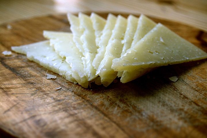 Aged cheese: food suitable for celiacs