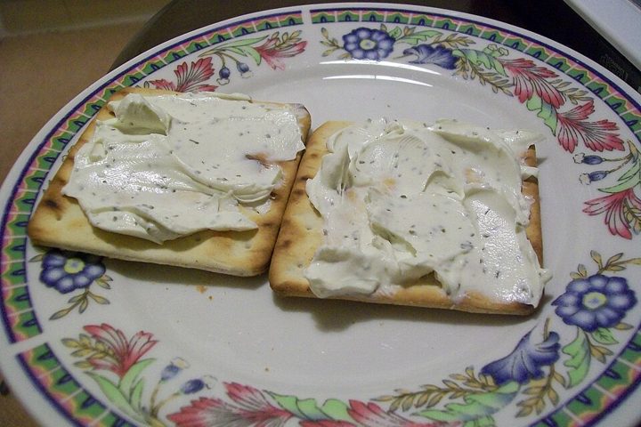 Cream cheese spread: food that only works with the gluten free claim
